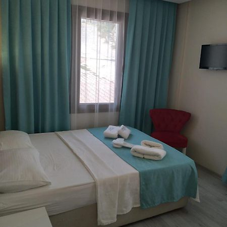 Mavi Liman Otel Çeşme المظهر الخارجي الصورة